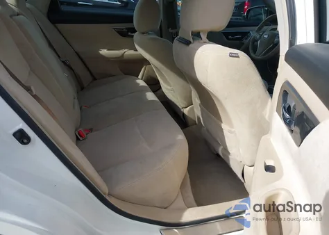 2013 Nissan Altima 2.5 Sv z USA, uszkodzony, nr VIN 1N4AL3AP1DC110140